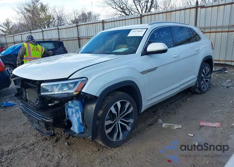 2022 Volkswagen Atlas Cross Sport 3.6L V6 Sel Premium R-Line z USA, uszkodzony, nr VIN 1V2FE2CA3NC205960